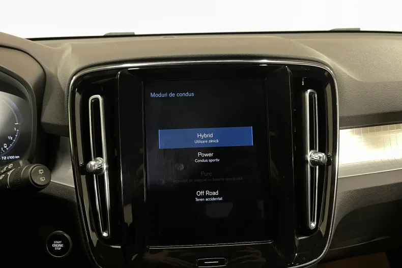 Volvo XC40 din 2020 cu 136.110 km - oferta VOL235273 - foto 14