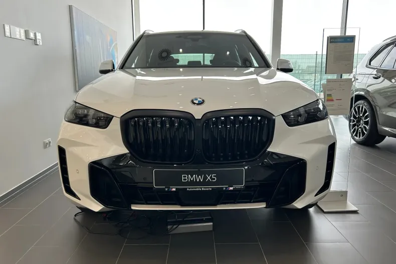 BMW X5 (Seria X) din 2026 cu 4.000 km - oferta BMW235287 - foto 2