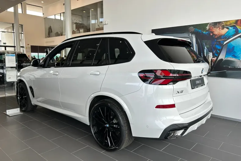 BMW X5 (Seria X) din 2026 cu 4.000 km - oferta BMW235287 - foto 5