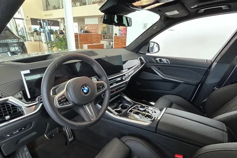 BMW X5 (Seria X) din 2026 cu 4.000 km - oferta BMW235287 - foto 10