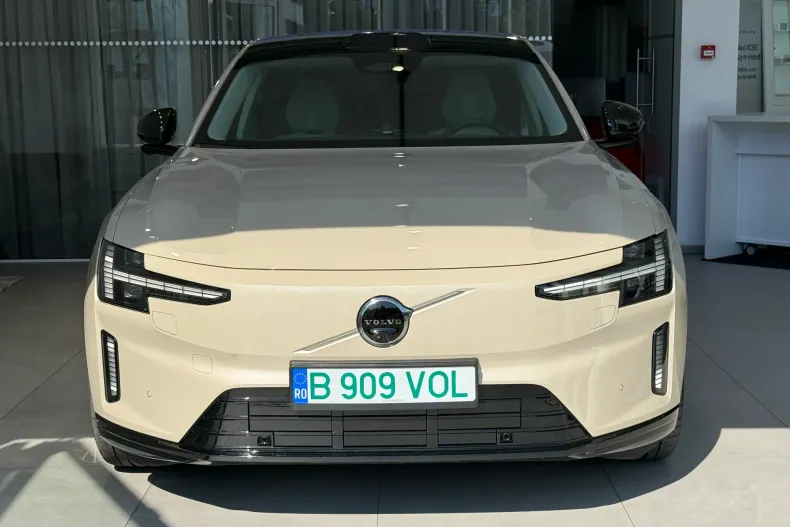 Volvo ES90 din 2025 cu 11.500 km - oferta VOL235292 - foto 2