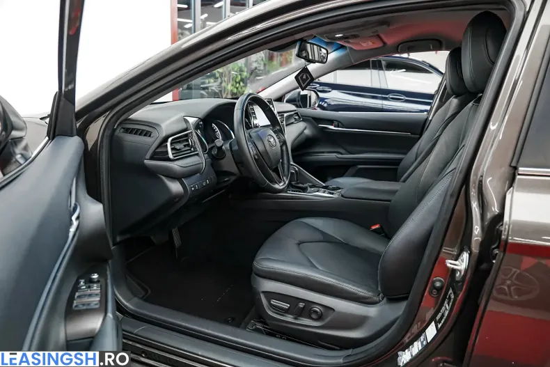 Toyota Camry din 2022 cu 124.000 km - oferta TOY235293 - foto 4
