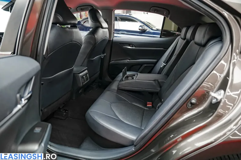 Toyota Camry din 2022 cu 124.000 km - oferta TOY235293 - foto 6