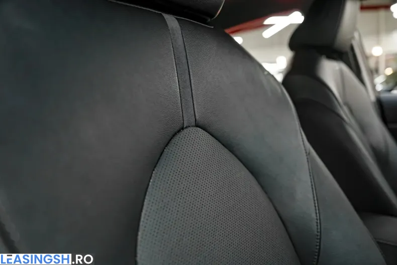 Toyota Camry din 2022 cu 124.000 km - oferta TOY235293 - foto 32