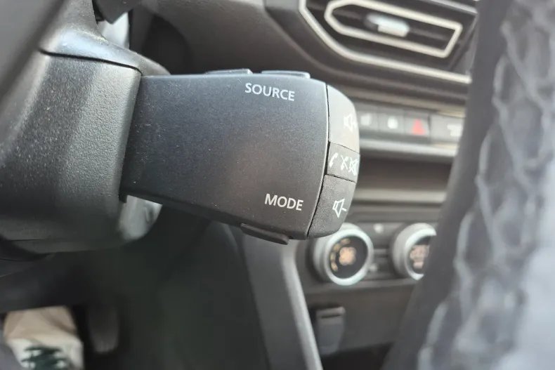 Dacia Sandero din 2024 cu 58.334 km - oferta DAC235297 - foto 17