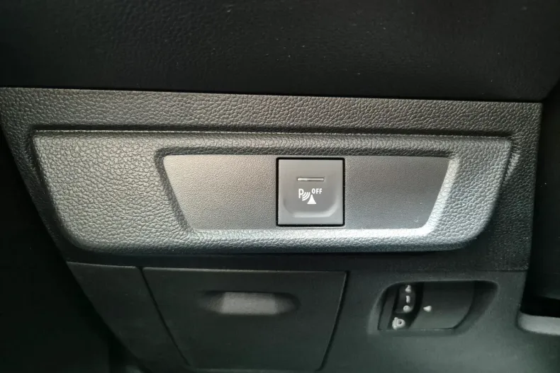 Dacia Sandero din 2024 cu 58.334 km - oferta DAC235297 - foto 24
