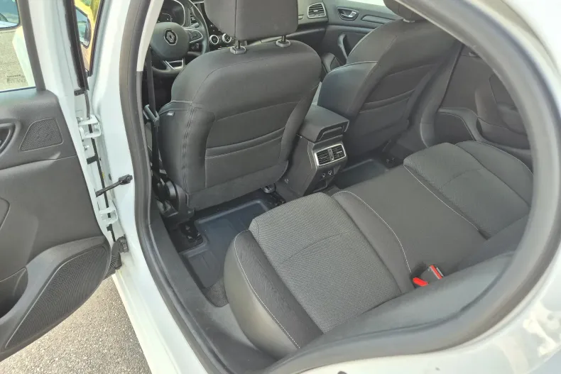 Renault Megane din 2024 cu 61.867 km - oferta REN235299 - foto 12