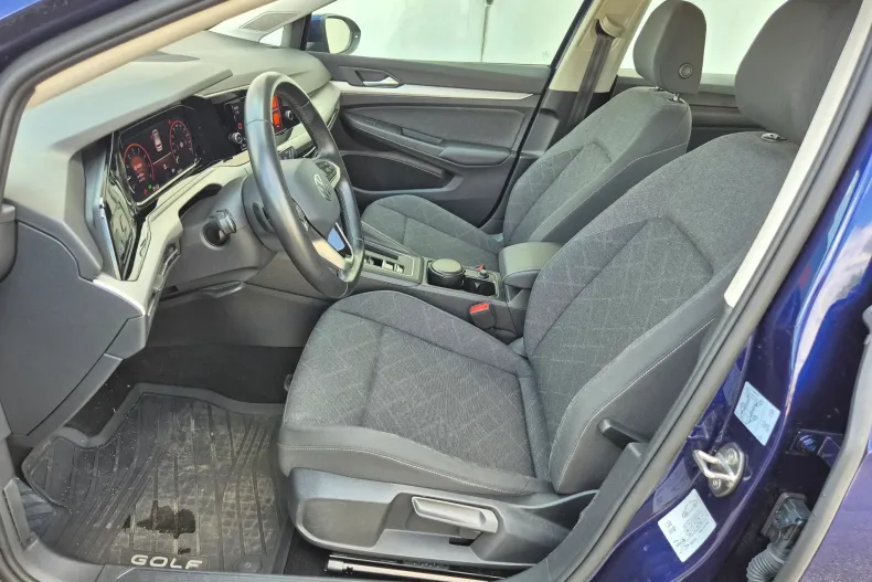 Volkswagen Golf din 2024 cu 34.060 km - oferta VOL235300 - foto 10