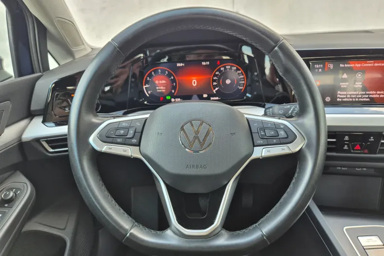 Volkswagen Golf din 2024 cu 34.060 km - oferta VOL235300 - foto 14