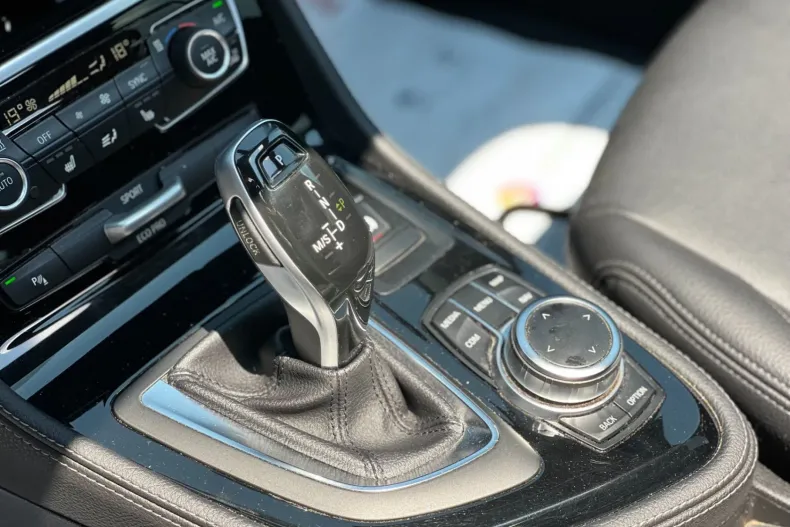 BMW 218d (Seria 2) din 2023 cu 149.750 km - oferta BMW235303 - foto 10