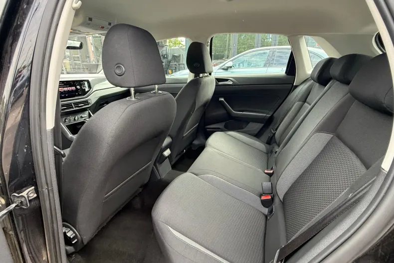 Volkswagen Polo din 2023 cu 75.493 km - oferta VOL235311 - foto 9