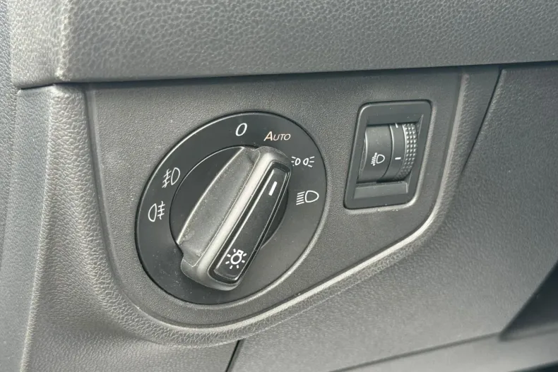 Volkswagen Polo din 2023 cu 75.493 km - oferta VOL235311 - foto 22