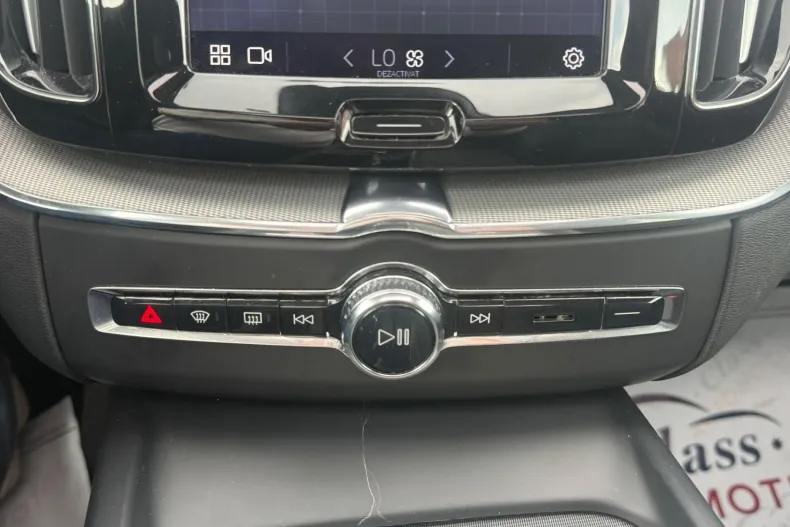 Volvo XC60 din 2022 cu 85.454 km - oferta VOL235312 - foto 14