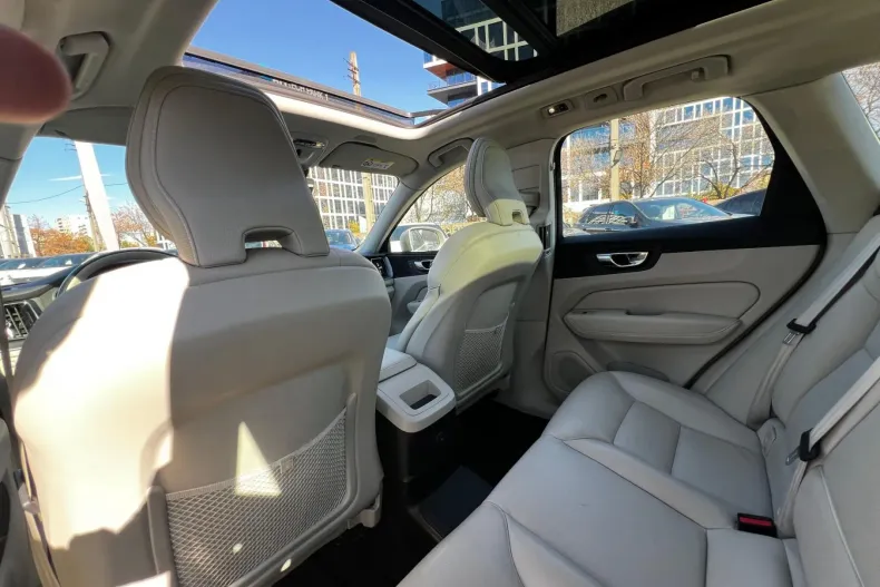 Volvo XC60 din 2020 cu 95.000 km - oferta VOL235314 - foto 14