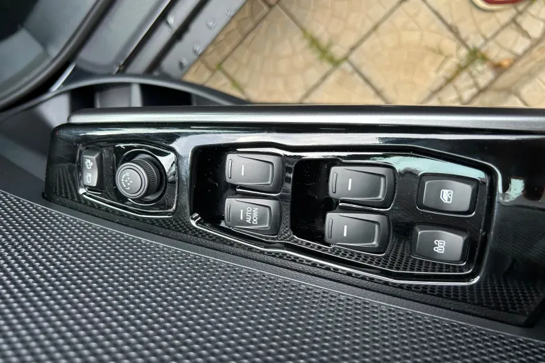 KGM Tivoli din 2025 cu 2.500 km - oferta KGM235319 - foto 16