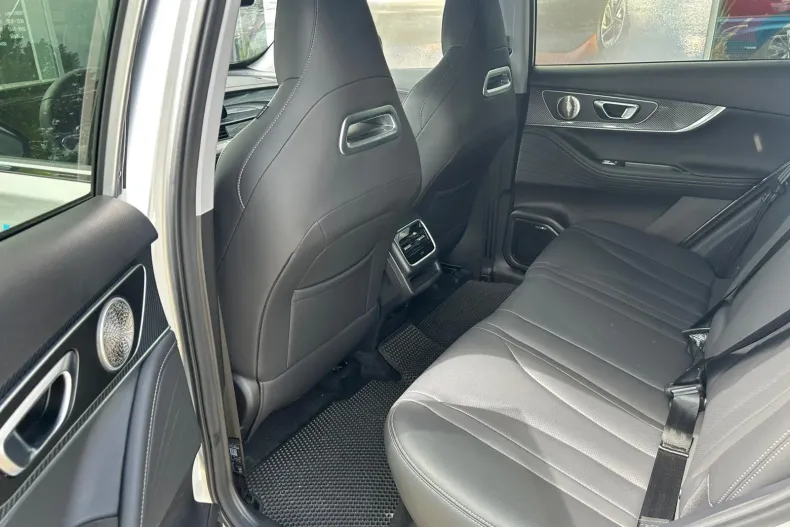 Chery Tiggo 7 din 2025 cu 5.743 km - oferta CHE235320 - foto 14