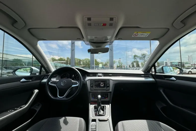Volkswagen Passat din 2020 cu 51.593 km - oferta VOL235330 - foto 8