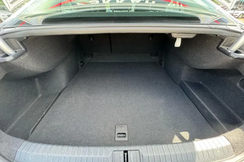Volkswagen Passat din 2020 cu 51.593 km - oferta VOL235330 - foto 33