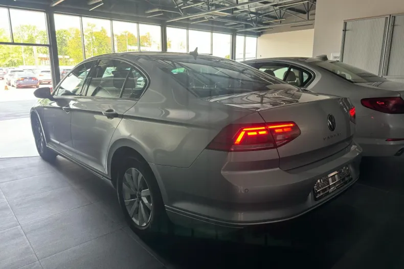 Volkswagen Passat din 2020 cu 51.593 km - oferta VOL235330 - foto 37