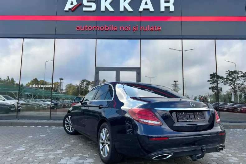 Mercedes-Benz E 200 (Clasa E) din 2020 cu 86.706 km - oferta MER235331 - foto 17