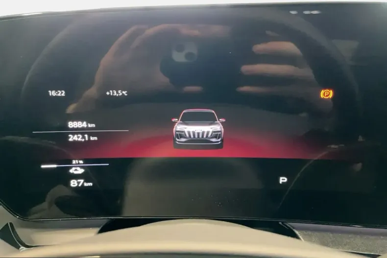 Audi Q6 din 2025 cu 8.950 km - oferta AUD235345 - foto 9