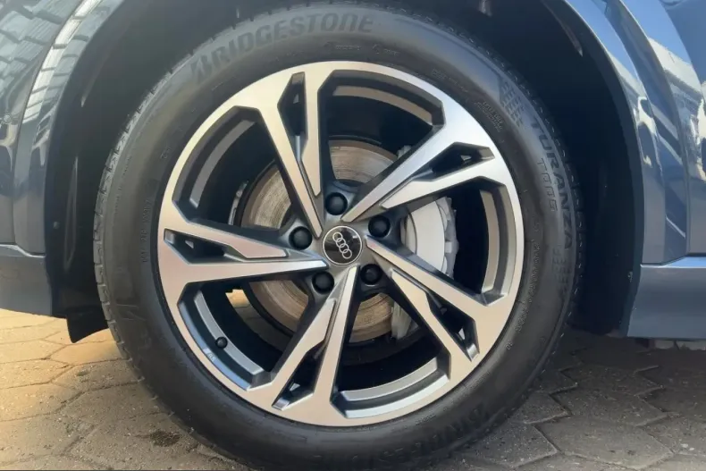 Audi Q6 din 2025 cu 20.396 km - oferta AUD235346 - foto 13