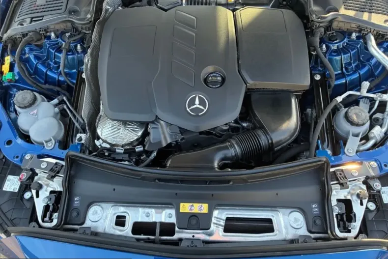 Mercedes-Benz C 300 (Clasa C) din 2024 cu 44.900 km - oferta MER235356 - foto 4