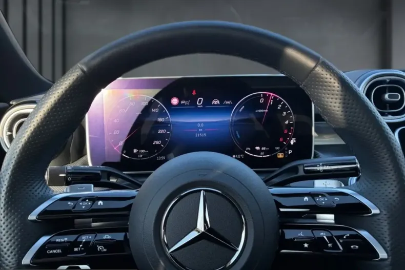 Mercedes-Benz C 300 (Clasa C) din 2024 cu 44.900 km - oferta MER235356 - foto 7
