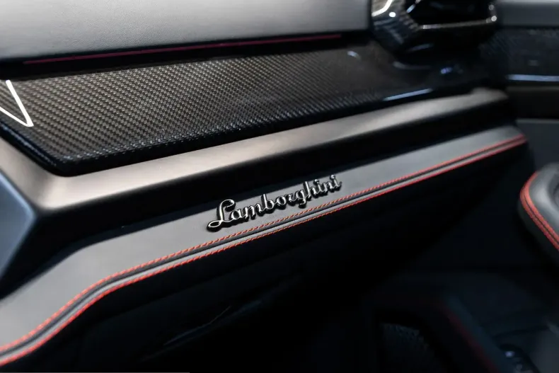 Lamborghini Urus din 2025 cu 17.963 km - oferta LAM235370 - foto 24