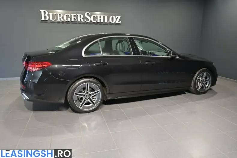 Mercedes-Benz C 300 (Clasa C) din 2024 cu 14.300 km - oferta MER235375 - foto 2