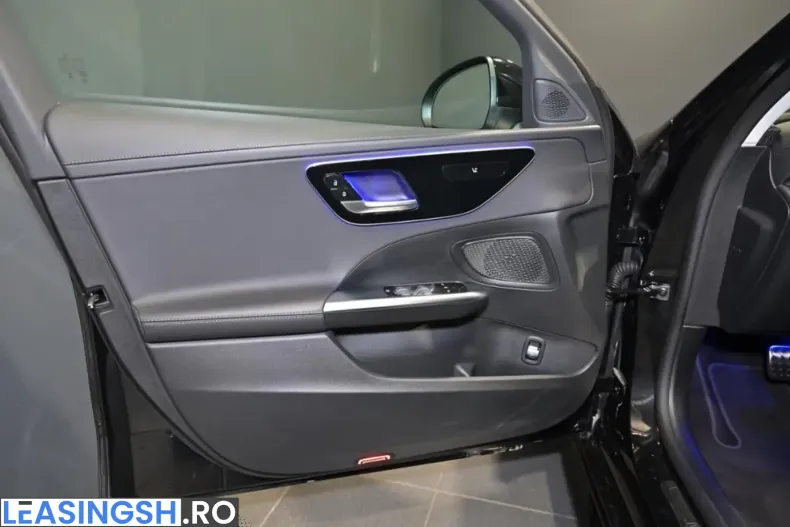 Mercedes-Benz C 300 (Clasa C) din 2024 cu 14.300 km - oferta MER235375 - foto 16