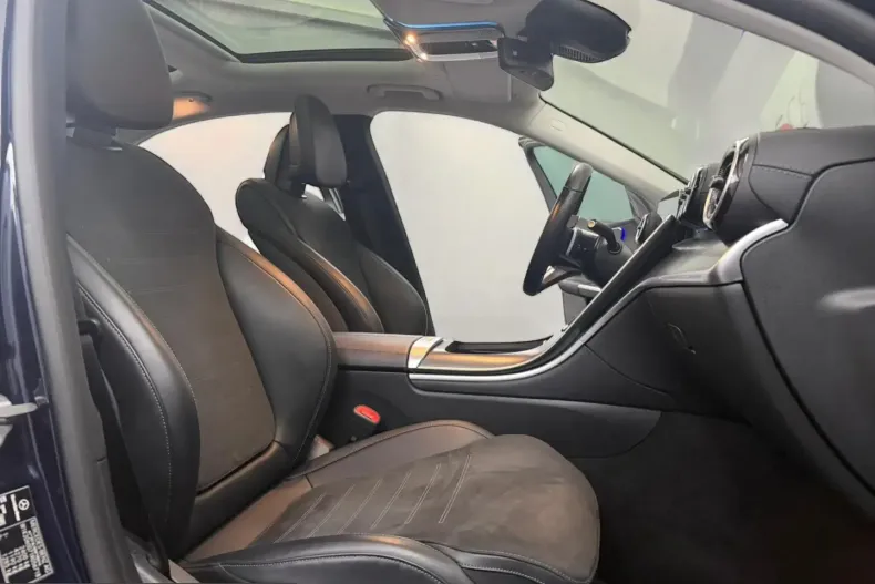 Mercedes-Benz C 300 (Clasa C) din 2022 cu 75.000 km - oferta MER235376 - foto 22