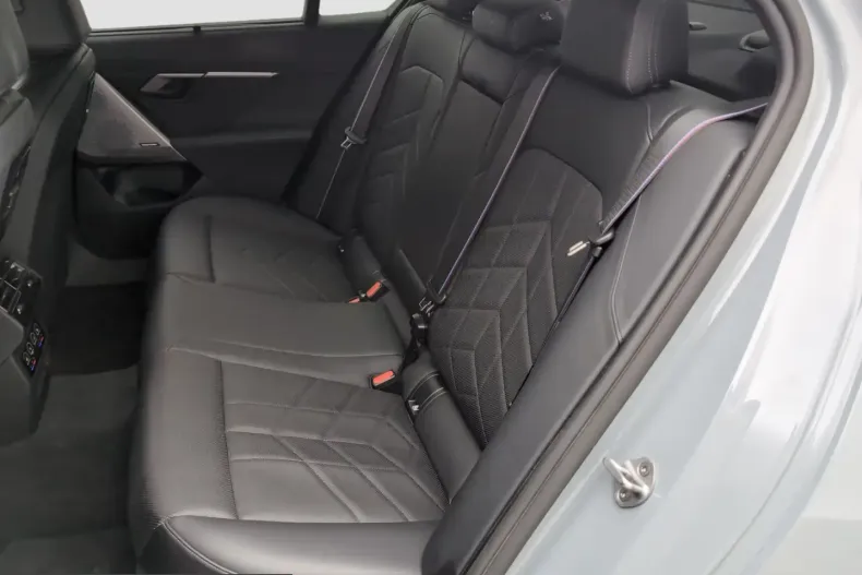 BMW 520 (Seria 5) din 2024 cu 26.372 km - oferta BMW235380 - foto 8