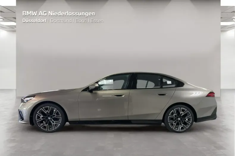 BMW 520 (Seria 5) din 2025 cu 25.542 km - oferta BMW235381 - foto 5