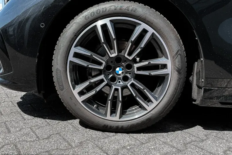 BMW 520 (Seria 5) din 2025 cu 42.664 km - oferta BMW235391 - foto 6