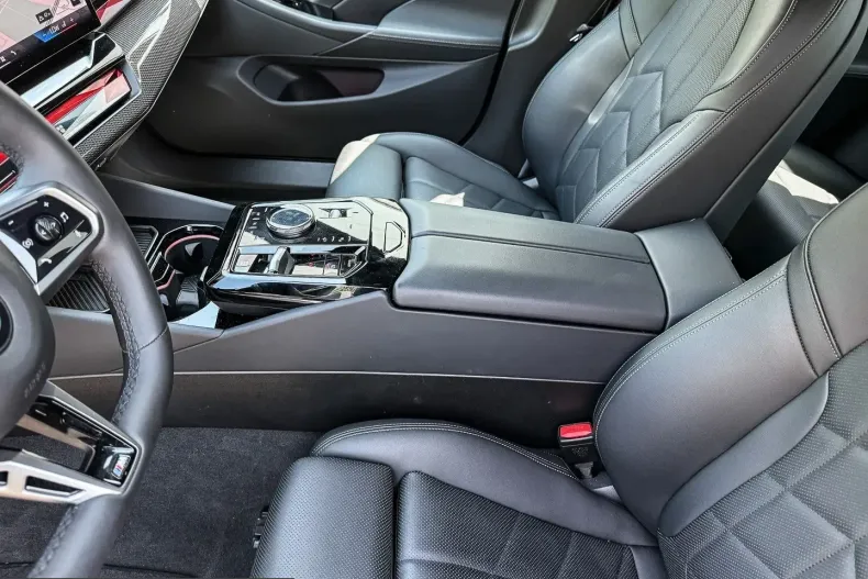 BMW 520 (Seria 5) din 2025 cu 42.664 km - oferta BMW235391 - foto 16