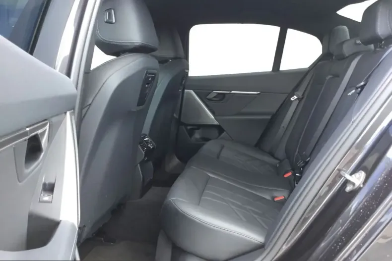 BMW 520 (Seria 5) din 2024 cu 40.700 km - oferta BMW235402 - foto 19