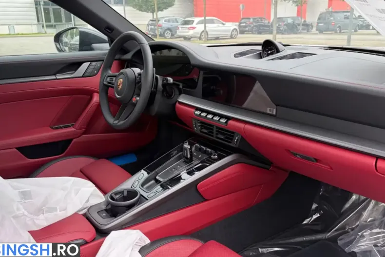 Porsche 911 din 2026 cu 51 km - oferta POR235409 - foto 9