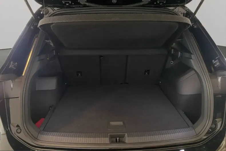 Volkswagen Tiguan din 2025 cu 18.500 km - oferta VOL235420 - foto 9