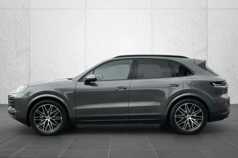 Porsche Cayenne din 2025 cu 24.750 km - oferta POR235425 - foto 2