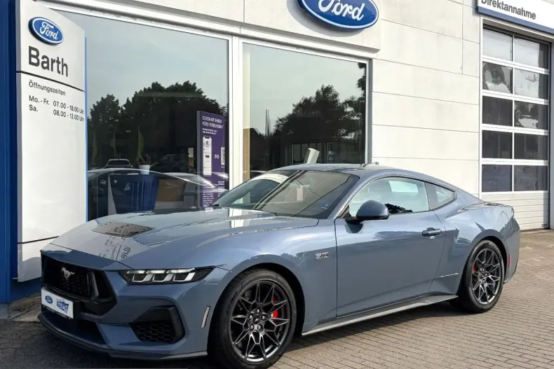 Ford Mustang din 2025 cu 34.947 km - oferta FOR235426 - foto 1
