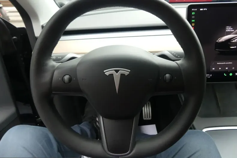 Tesla Model Y din 2024 cu 24.144 km - oferta TES235429 - foto 14