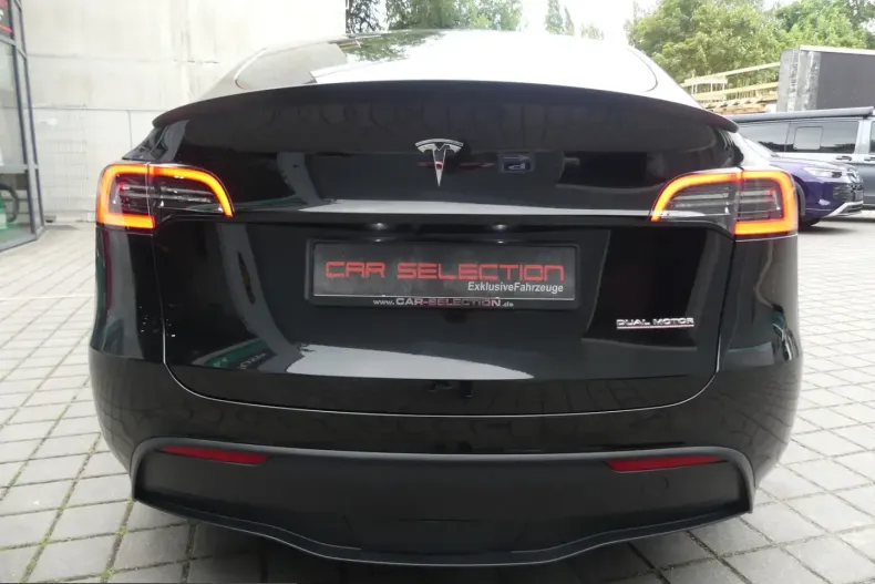 Tesla Model Y din 2024 cu 24.144 km - oferta TES235429 - foto 17