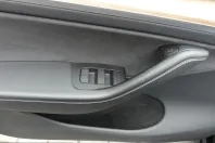Tesla Model Y din 2024 cu 24.144 km - oferta TES235429 - foto 23