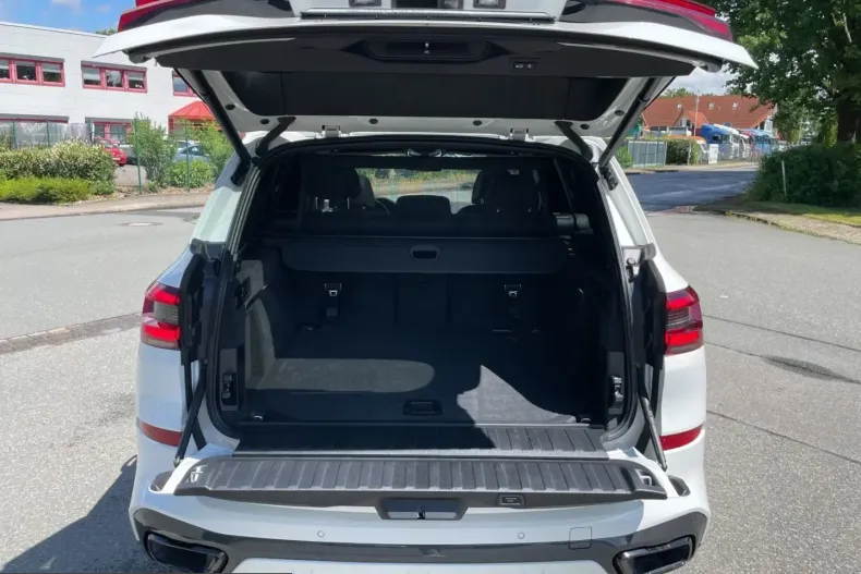 BMW X5 (Seria X) din 2022 cu 84.608 km - oferta BMW235433 - foto 19