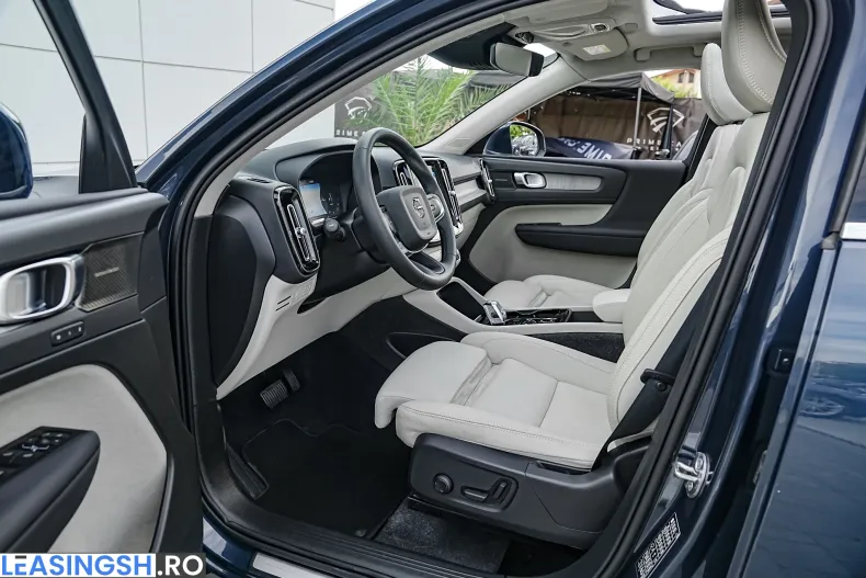 Volvo XC40 din 2022 cu 132.250 km - oferta VOL235440 - foto 11