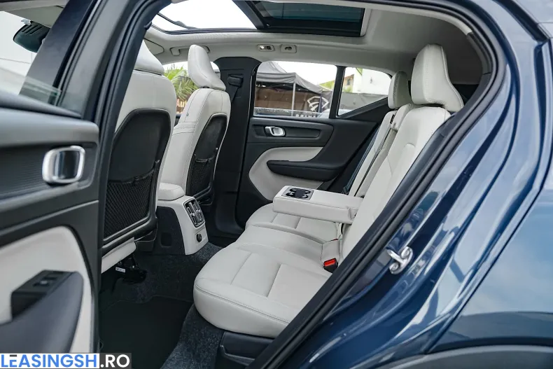 Volvo XC40 din 2022 cu 132.250 km - oferta VOL235440 - foto 13
