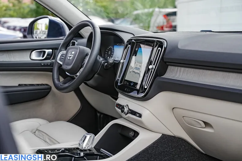 Volvo XC40 din 2022 cu 132.250 km - oferta VOL235440 - foto 26