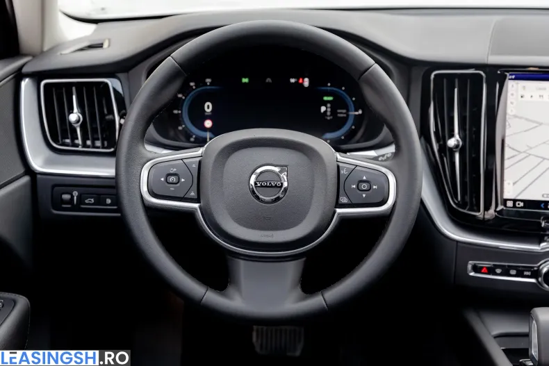 Volvo XC60 din 2022 cu 64.100 km - oferta VOL235443 - foto 23
