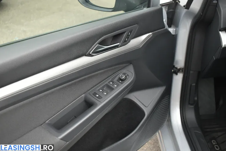 Volkswagen Golf din 2021 cu 56.827 km - oferta VOL235447 - foto 14